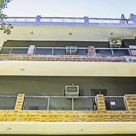 Hotel O Kashish Residency Near Model Town Metro Station Nuova Delhi Esterno foto