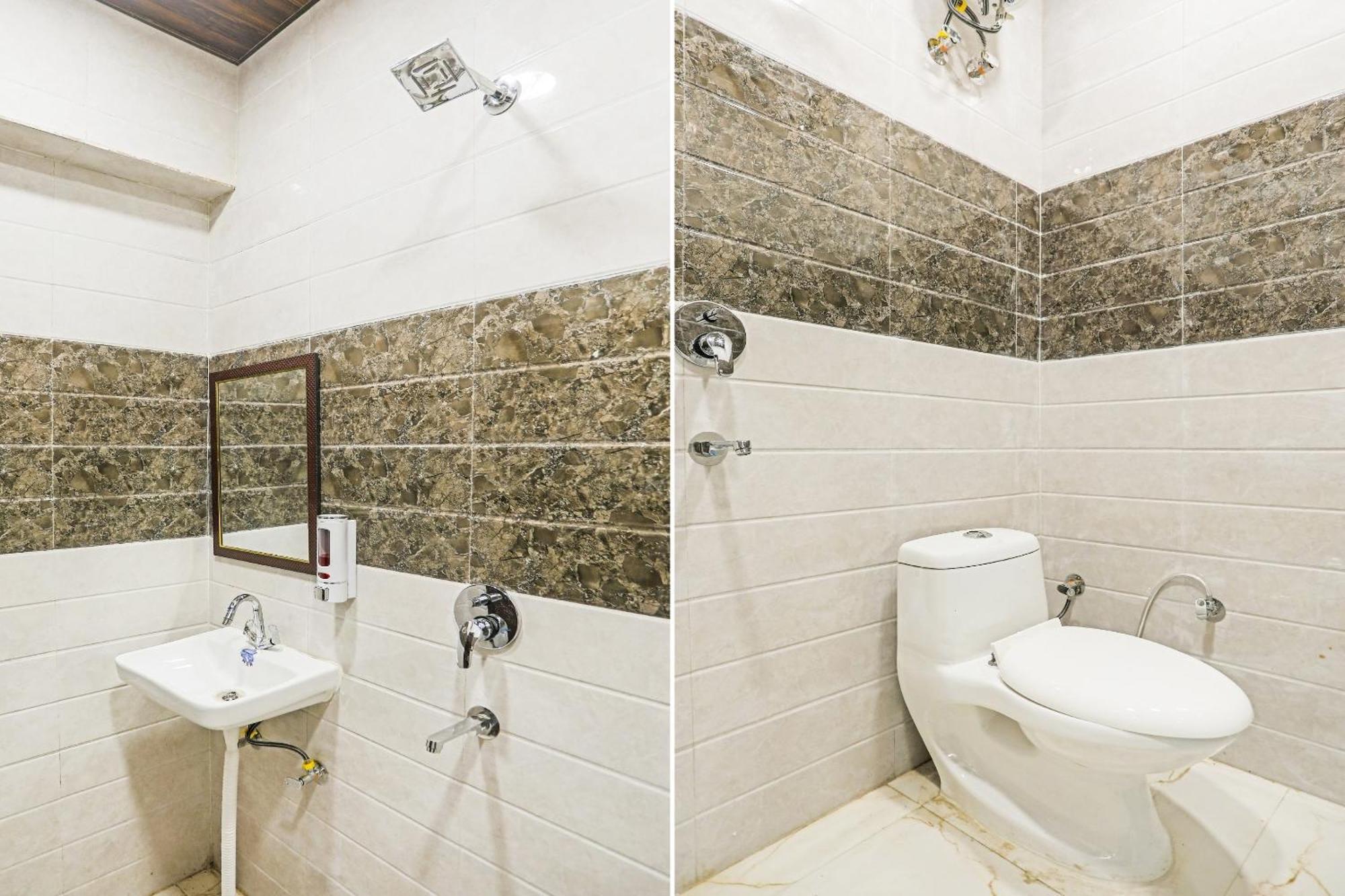 Hotel O Kashish Residency Near Model Town Metro Station Nuova Delhi Esterno foto